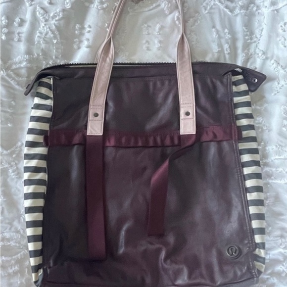 north face backpack black pink Amazon.com: The North Face Women's Jester Everyday Laptop Backpack